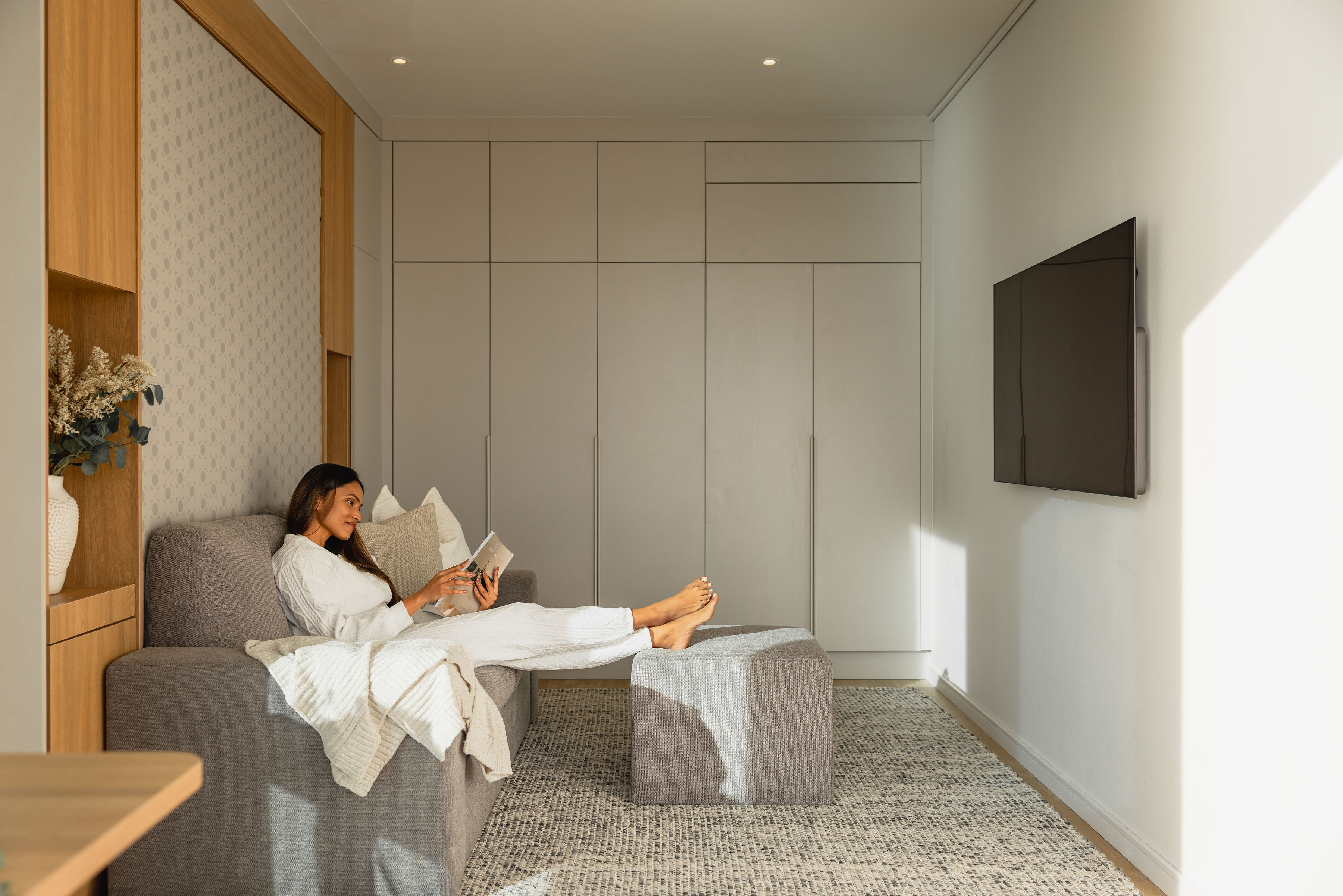 OHOME · Lounge · afternoon