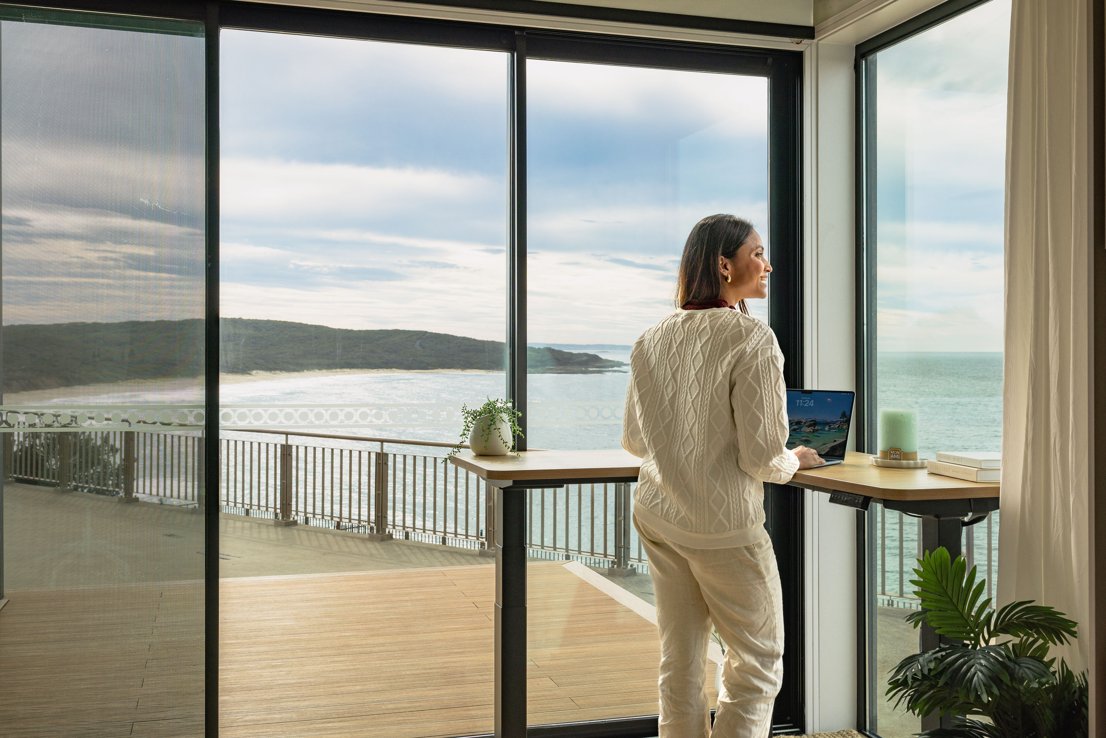 OHOME · Create · standing desk