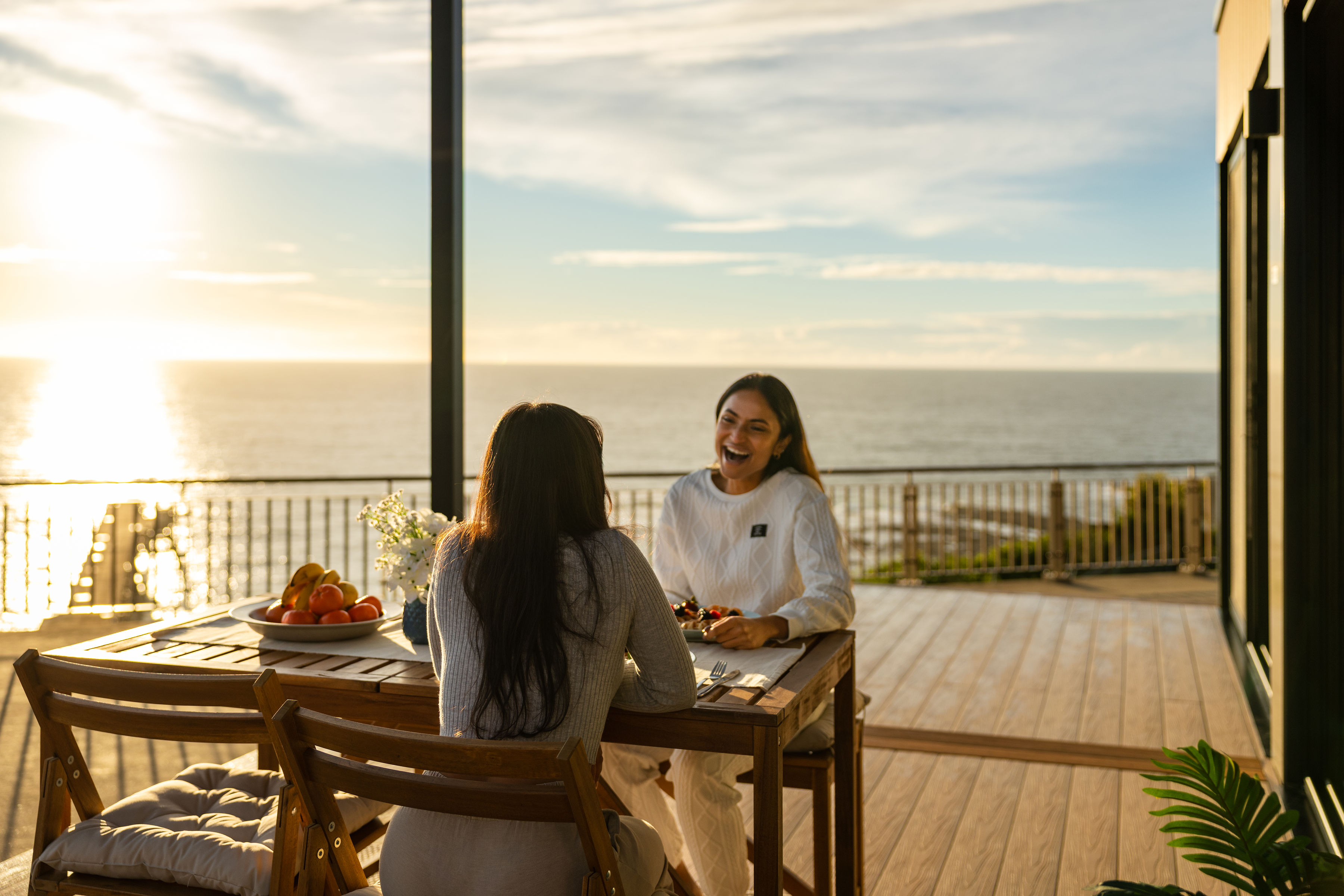 OHOME · Terrace · breakfast, ocean